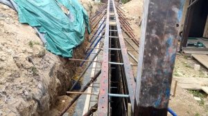 Подпорная стена из бетона . Опалубка.