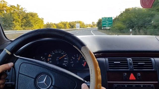 Mercedes Benz E300 Diesel w210 136 PS | TopSpeed 0-200 km/h смотреть онлайн