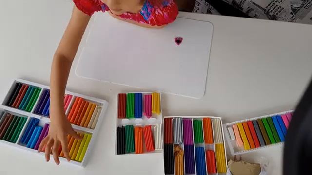 ? Лепим смартфон со сказочной планеты Радужния – развивающее видео для детей | Фея Кассиопея смотреть онлайн