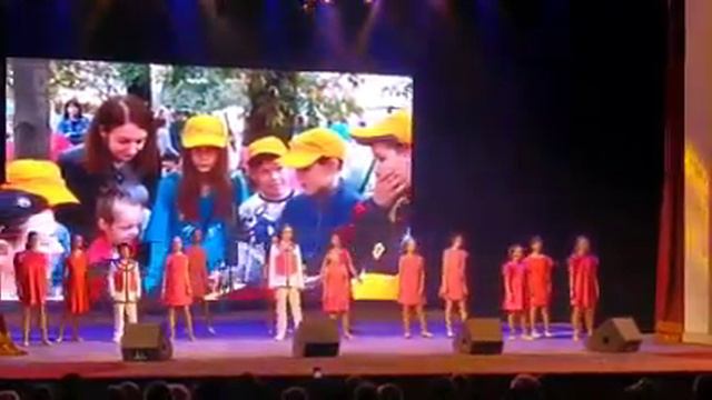 З ДНЕМ ВЧИТЕЛЯ " Арт-студія " Дитячий Світ " смотреть онлайн