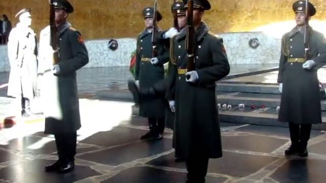 На мамаевом кургане тишина....wmv смотреть онлайн
