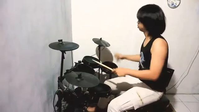 Alesis Nitro Mesh Kit , killswitch Engage My Curse drum cover by syndromea смотреть онлайн