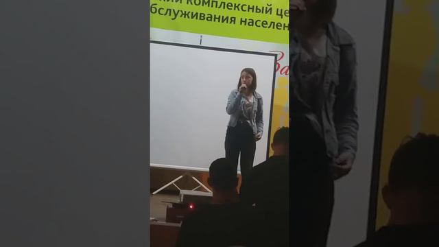 Репетиция к концерту в лагере сосновый бор ступино. 4 смена 2019. Поет Першина Анастасия смотреть онлайн