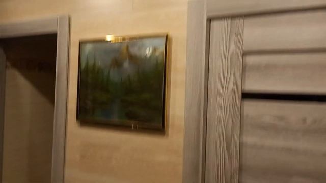 ламинат на стену в прихожей, очень практично и симпатично смотреть онлайн