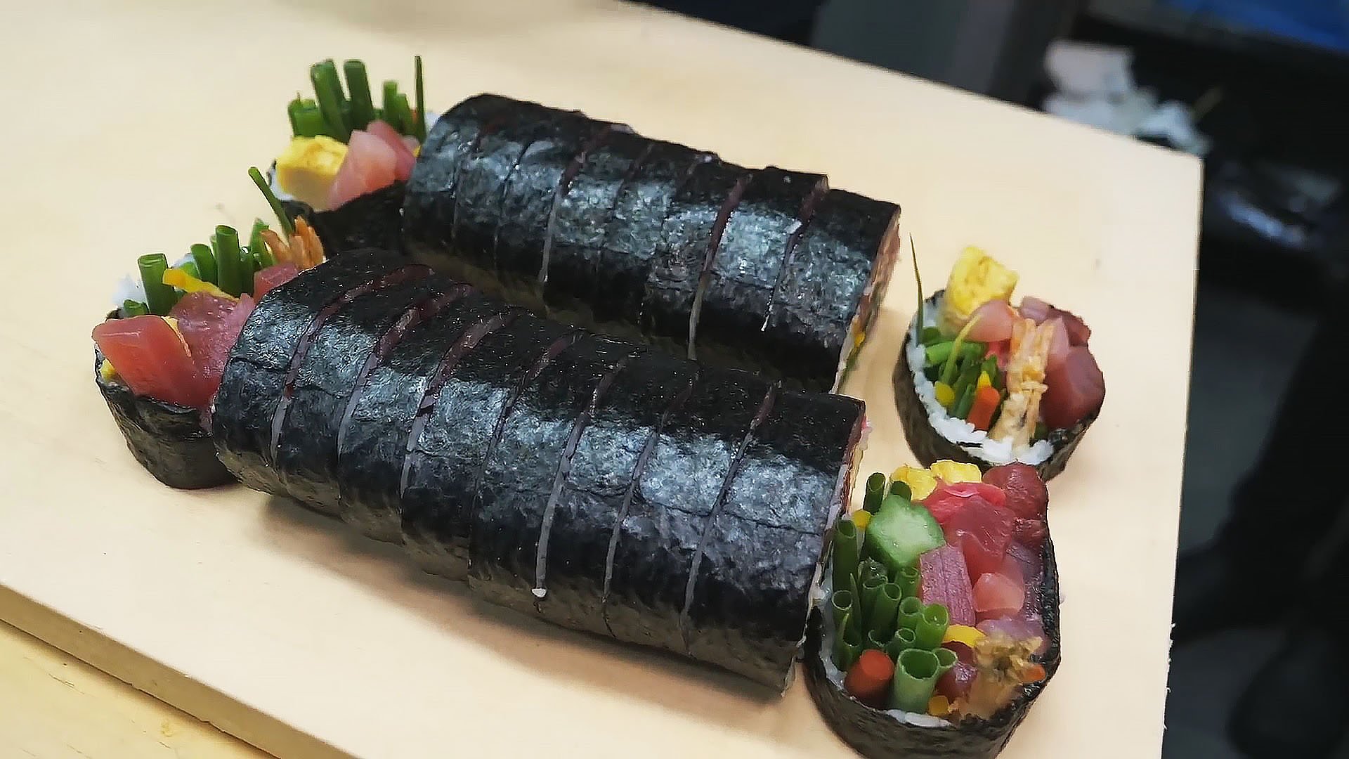 Невероятно вкусные роллы (суши) смотреть онлайн