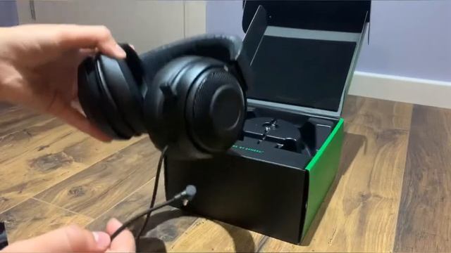Анпакинг наушников razer Kraken! Спалил лицо? Перезалив. смотреть онлайн