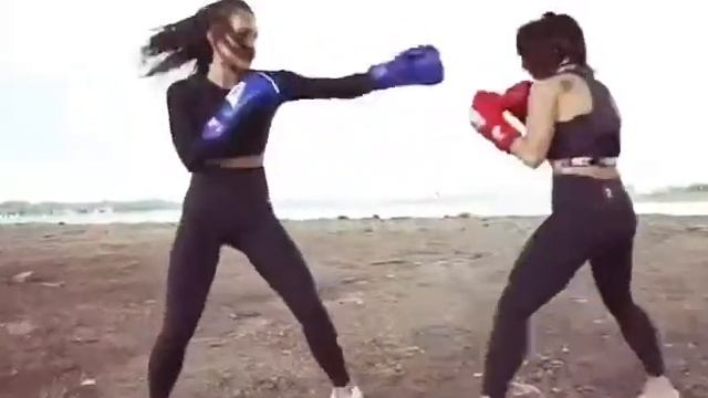 GREEN HILL смотреть онлайн