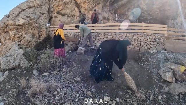 "Building a Sturdy Concrete Platform for Water Containers with Amir and Family" смотреть онлайн