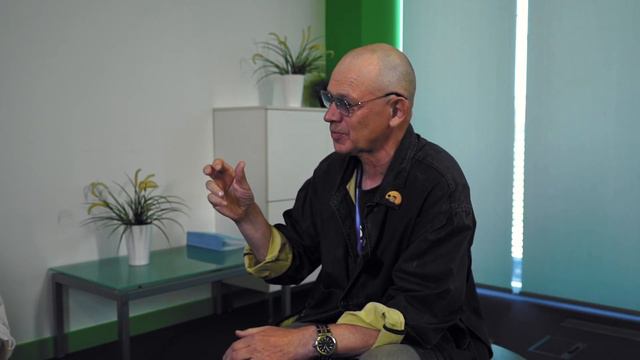 Зачем нужна осознанность. Путь к осознанности в 60 лет. Интервью с Александром Смирновым