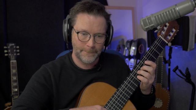Beginner Guitar lessons- Playing in 5th position- "Windmills of your mind" using the TomPlay App смотреть онлайн