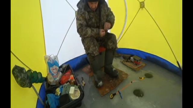 Ловим чебака в луже смотреть онлайн