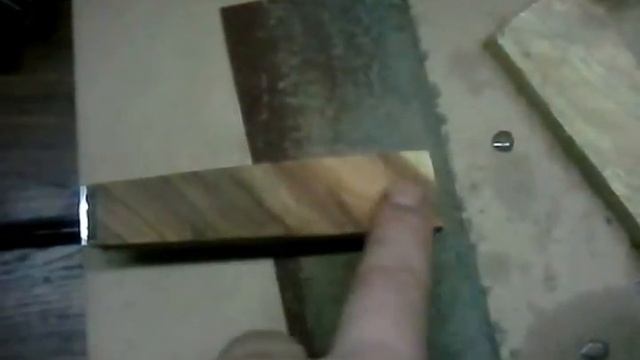 Обрабатываем рукоять ножа (минусы пропитки олифой при обработке)) смотреть онлайн