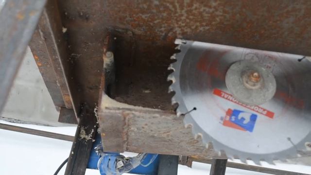 Самодельная циркулярная пила из плиткореза.Строительный лайфхак. смотреть онлайн