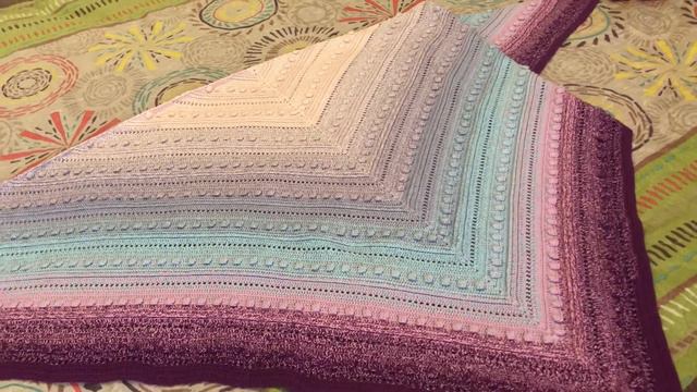 Шаль крючком | YarnArt Flowers | Crocheting Shawl смотреть онлайн