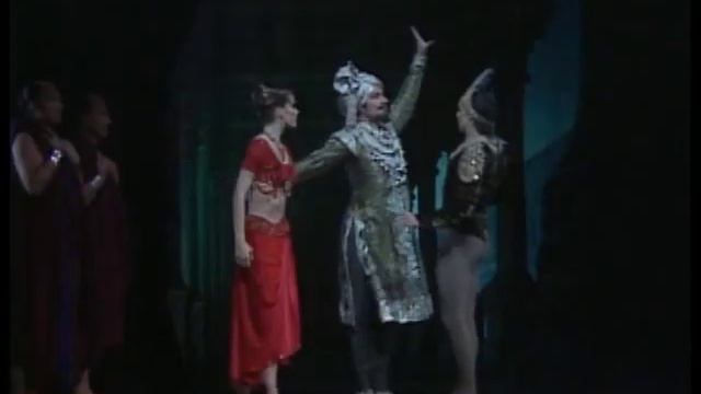 Altynai Asylmuratova, Irek Mukhamedov & Darcey Bussell - La Bayadère Final Scene смотреть онлайн