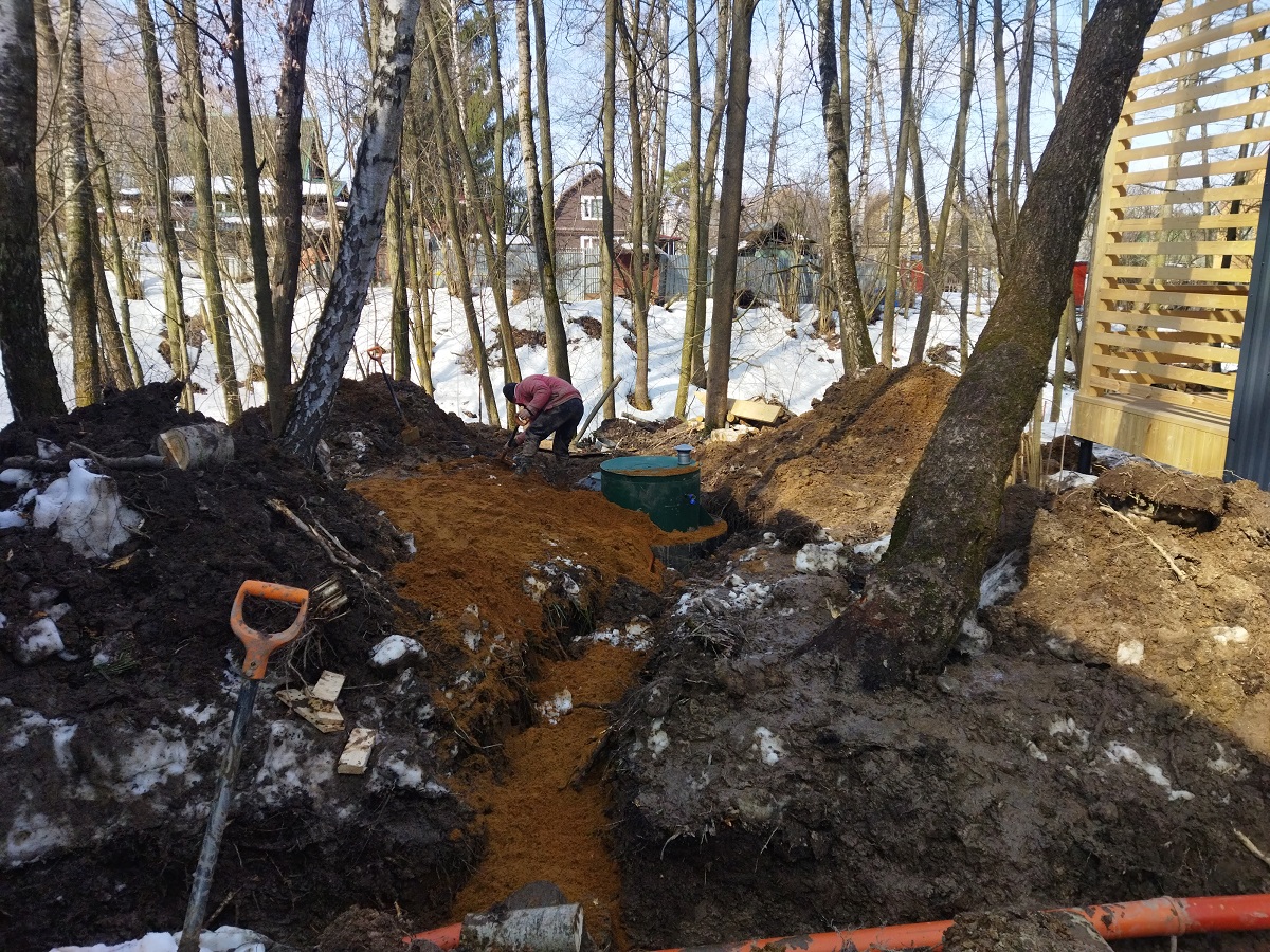 Автономная канализация для загородного дома. Монтаж септик Итал под ключ. смотреть онлайн