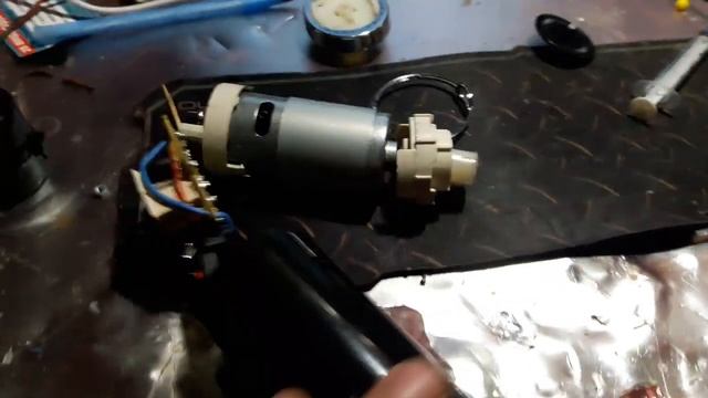 Разборка и ремонт блендера Delta Lux DL7037B. смотреть онлайн