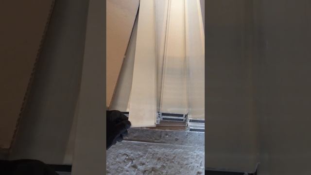 Алюминиевый плинтус скрытого монтажа 70мм