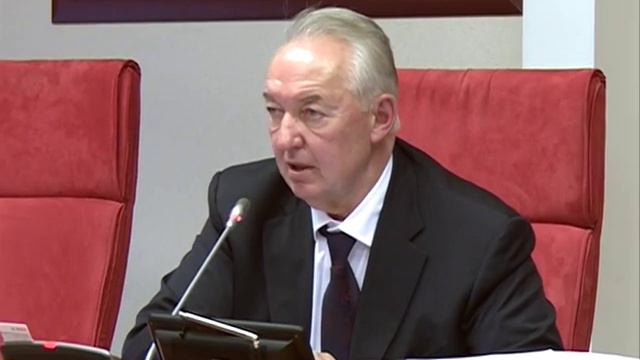 Депутаты облдумы в первом чтении приняли бюджет на следующий год смотреть онлайн