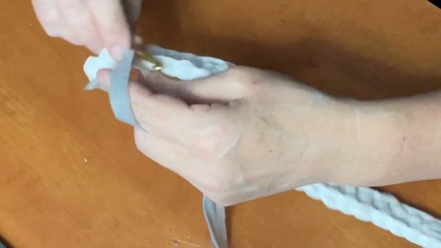 Прямоугольный коврик крючком из старых вещей. смотреть онлайн