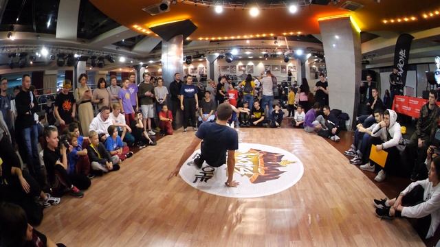 отбор kids 10-13 - Антонов Тимофей vs bgirl Стелла - брейкданс батл AUTUMN WARS смотреть онлайн