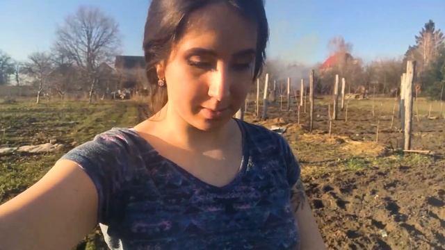 VLOG | НА ДАЧЕ | ПЕРВАЯ ЧАСТЬ | ПОКАЗЫВАЮ НАШ ОГОРОД И ХОЗЯЙСТВО смотреть онлайн