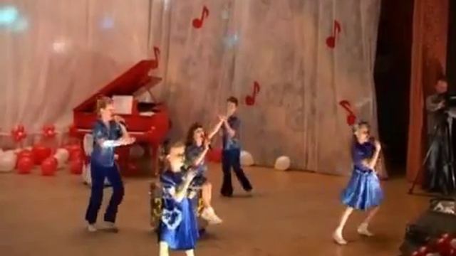 '3+2' Хлопайте в ладоши 2010 г смотреть онлайн