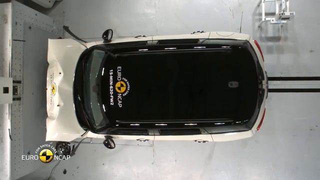 Краш-тест нового Mini Clubman