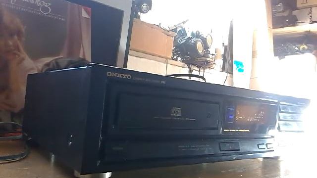 Test vor dem Versand Onkyo CD Player DX-6630 смотреть онлайн