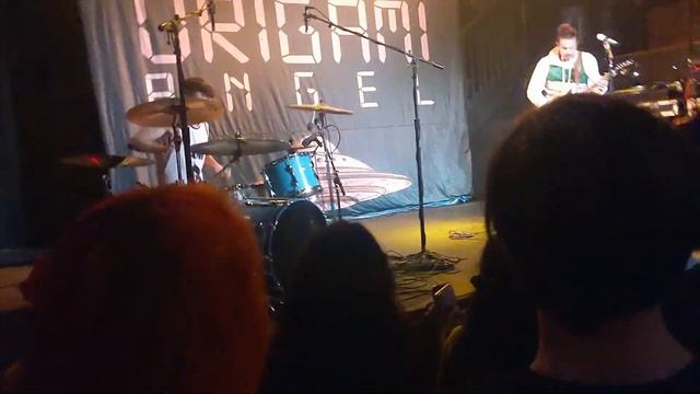 The Air Up Here - origami angel - live at Amos' Southend - 5/17/23 смотреть онлайн