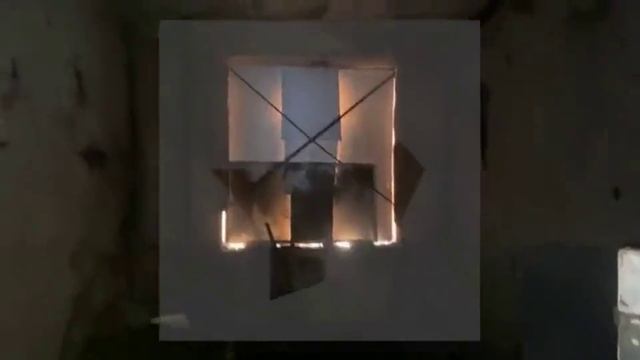 ?В Челябинске мужчина погиб из-за залетевшего в квартиру фейерверка. В помещении начался пожар. смотреть онлайн
