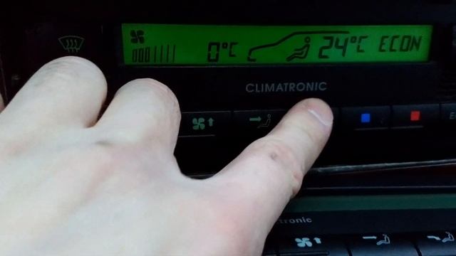 CLIMATRONIC Skoda Superb 1