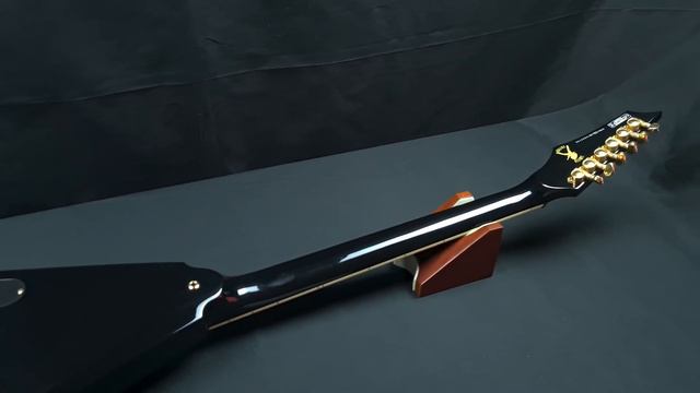 Dean Dave Mustaine Signature VMNT Limited Edition Tiger Eye 2015 Megadeth guitar close up video смотреть онлайн
