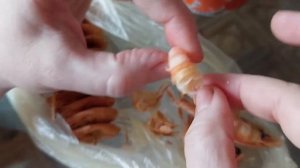 креветки как кушать смотрите и кушайте