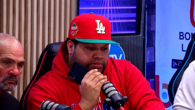 TIEMBLA LA MAFIA 🌶️ PHILLY SPORT PRENDE LA CABINA DE (softball picante) смотреть онлайн