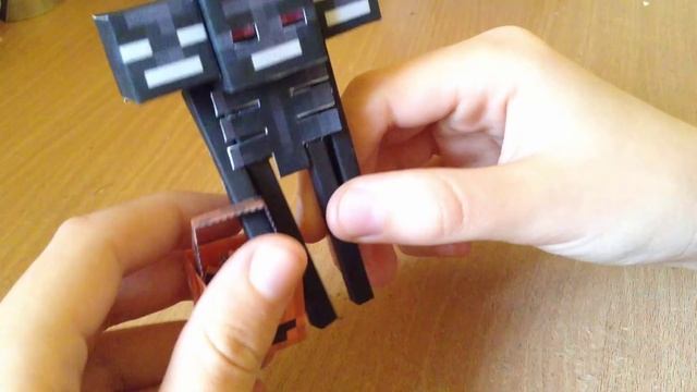 Бумажный Minecraft: Эндермен в костюме иссушителя смотреть онлайн