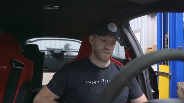 Fixing the AWD Type R's Biggest Problem... смотреть онлайн