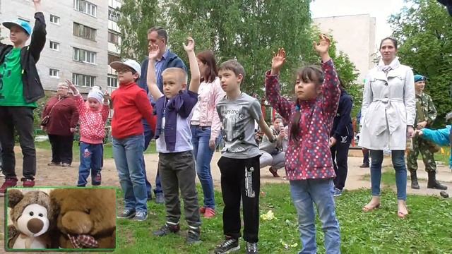 Дети, детский праздник, подарки, игры, веселье | Children, fun, physical education смотреть онлайн