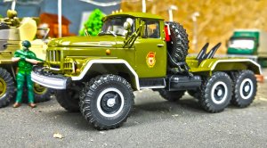 Военный тягач ЗИЛ 131 масштаб 1/43. Про машинки.