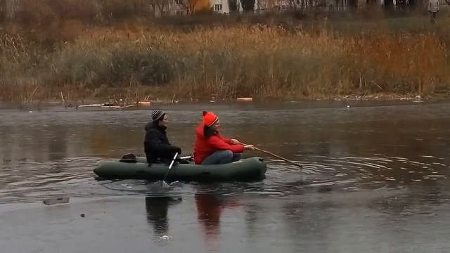 Спасение утки на озере Светлом. Часть 1 смотреть онлайн