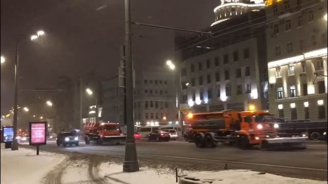 Москва снег