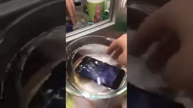 Iphone 7 проверка на водостойкость смотреть онлайн