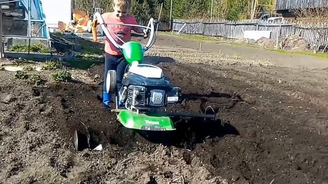 Viking 585 Вспашка культиватором смотреть онлайн