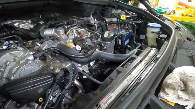 Mercedes ML350 W166 Coolant Change смотреть онлайн