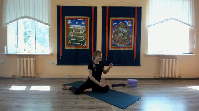 Хатха-йога онлайн: трилогия по освоению Хануманасаны — эпизод2 смотреть онлайн