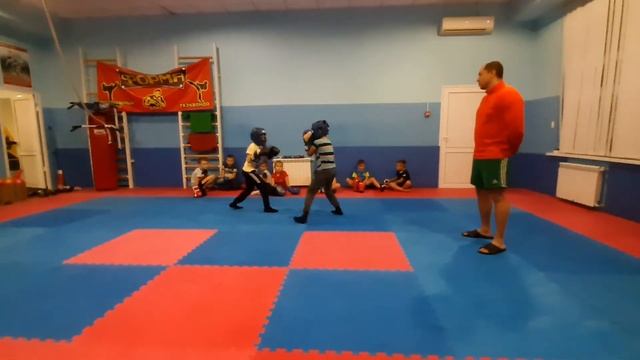 Спаринги клуб форма рукопашный бой смотреть онлайн