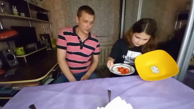 Холодная или Горячая еда ЧЕЛЛЕНДЖ. смотреть онлайн