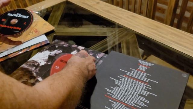 Unboxing "Charlie is my darling" 2012 superdeluxe box... and a little more stuff... смотреть онлайн