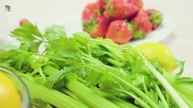 Top 10: Best Slow Juicers of 2021 / Cold Press Juicer / Slow Masticating Juicer Extractor смотреть онлайн