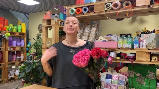 Пионовидная роза - почему ее так называют? Кустовые пионовидные розы - очень красивые цветы. смотреть онлайн